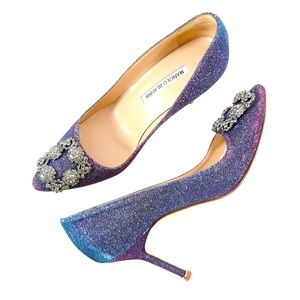 Manolo Blahnik Hangisi iridescent pumps